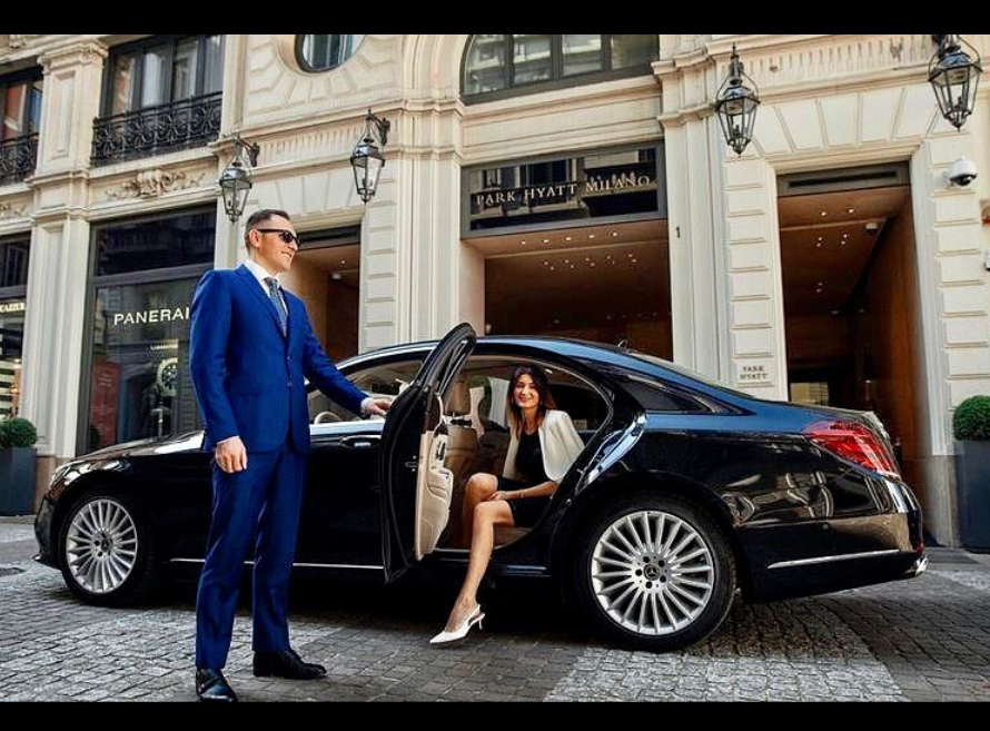 Key Points to Consider in Business (Corporate) Meet & Greet Services